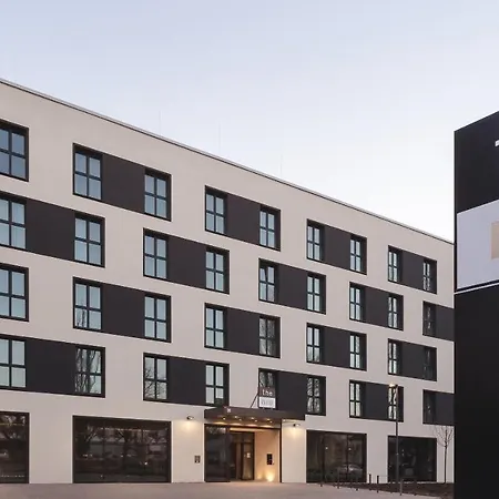 The Niu Star - Aparthotel *